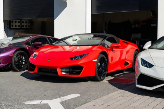 LetsQuip_Blog_rent_sportscar_Lamborghini_exotic.png